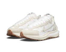 Load image into Gallery viewer, Sacai x Nike Vapor Waffle Sail Gum
