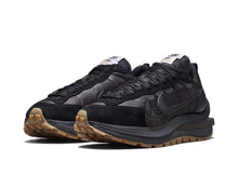 Load image into Gallery viewer, Sacai x Nike Vapor Waffle Nylon Black
