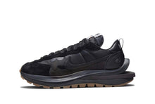 Load image into Gallery viewer, Sacai x Nike Vapor Waffle Nylon Black
